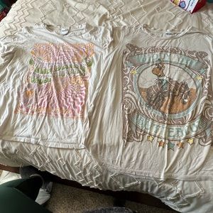 Arula graphic tee bundle